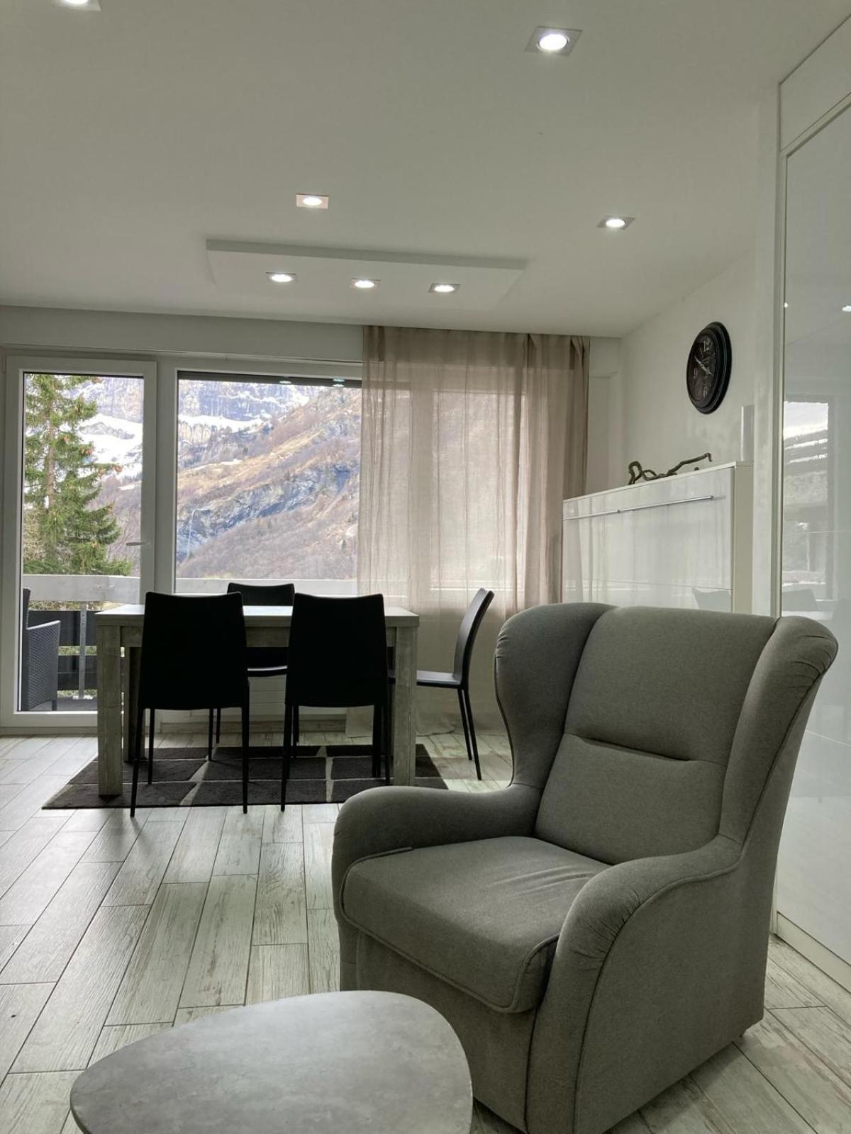 Flaminia Wohnung 15 - Best View And Free Parking! Лойкербад Екстериор снимка